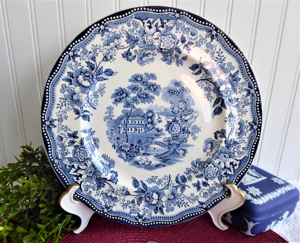 Wedgwood Clarice Cliff ‘Blue Lucerne’ Plate shops 8ins