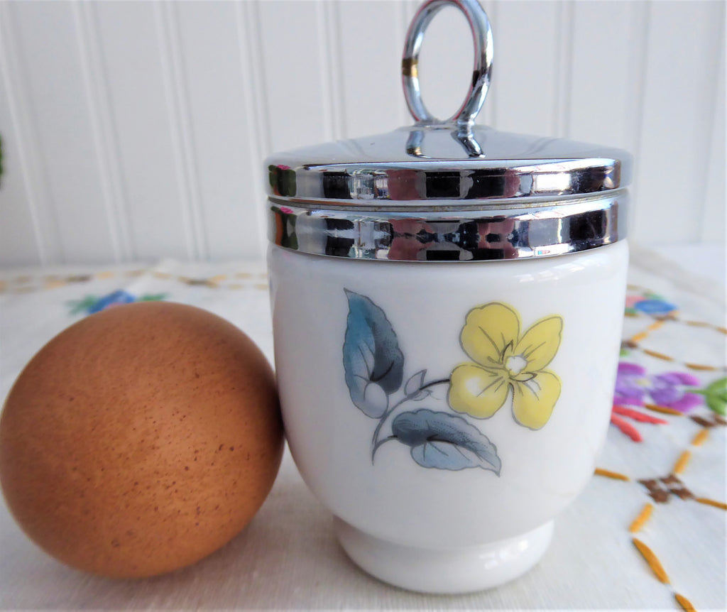 I EGG CODDLER Royal Worcester, Porcelain, standard size, floral design  vintage, rare, collectible +++