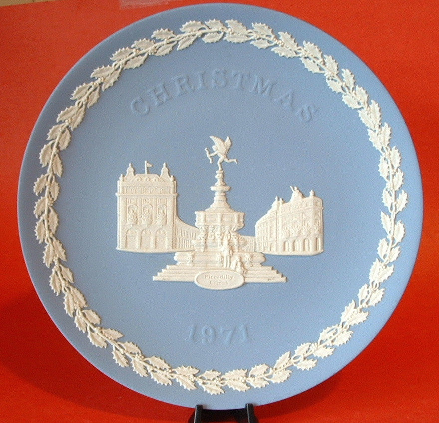 Wedgewood christmas outlet plates