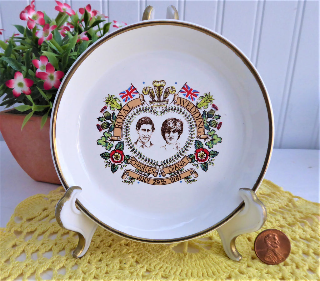 Royal Wedding Charles And Diana Pin Dish Tea Bag Holder 1981 Royal