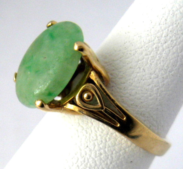 Ring 14k Gold Natural Jadeite Chinese Apple Green 3 Carats Vintage 1970s Oval Genuine Jade