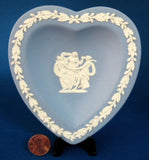 Wedgwood Jasperware 3 Graces Heart Dish Blue And White Acorn Border