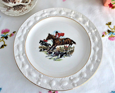 Adams Hunt Scene Plate 1960s English Country House Hunting Dogs Horses Ironstone 9.75 Inch