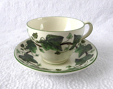 Cup And Saucer Napoleon Ivy Wedgwood Historic Reissue England 1960s