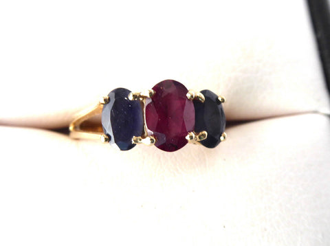 Estate Ring 14k 2 Carats Oval 1 Red Ruby 2 Blue Sapphires 1970s 14kt