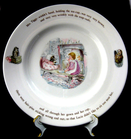 Wedgwood Mrs. Tiggy-Winkle Dinner Plate Beatrix Potter Hedgehog 1970s England