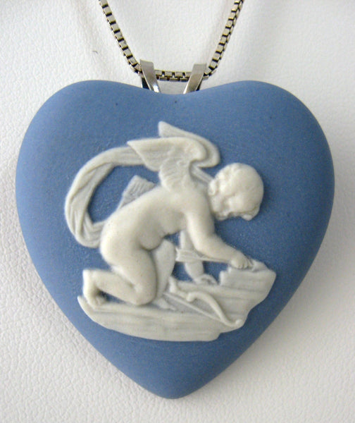 Wedgwood Blue Jasper Heart Pendant Necklace Cupid Convertible Pin 1974 Silver Chain