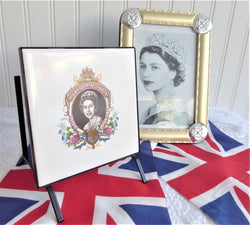 Queen Elizabeth II Silver Jubilee Tile Napkin Holder 1977 Original Letter Holder