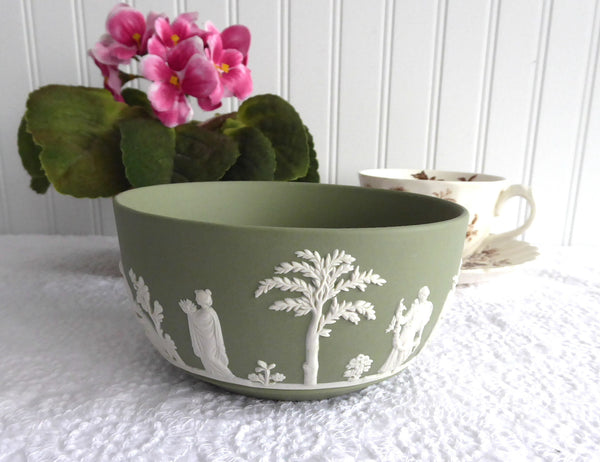 Wedgwood England Bowl Green Jasperware 5 Inch Greco Roman 1979 Sacrifice Figures