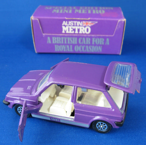 Oxford Diecast Austin Mini Metro Vermillion (Princess Diana)