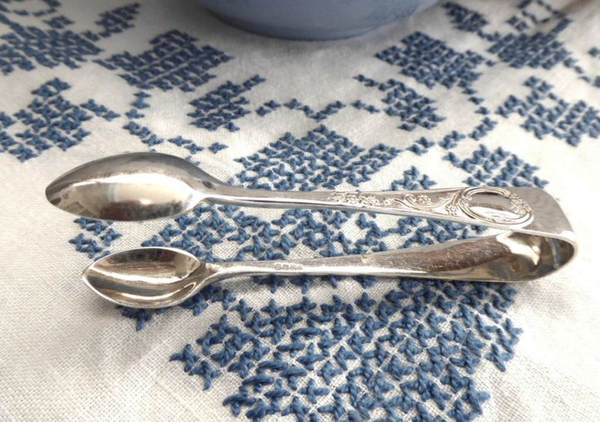 Sugar Tongs English Floral Spoon Ends EPNS Vintage 1920-1930s No Monogram
