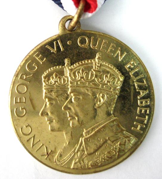 Coronation Medal King George VI And Queen Elizabeth 1937 Coronation Souvenir