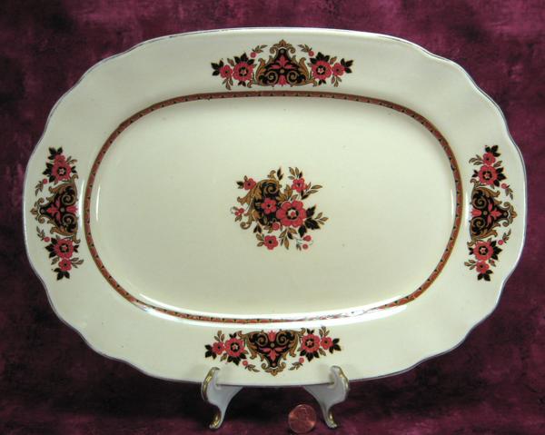 Wedgwood Platter Frontenac Art Deco 12 inches Stylized Floral Black Rust 1950s