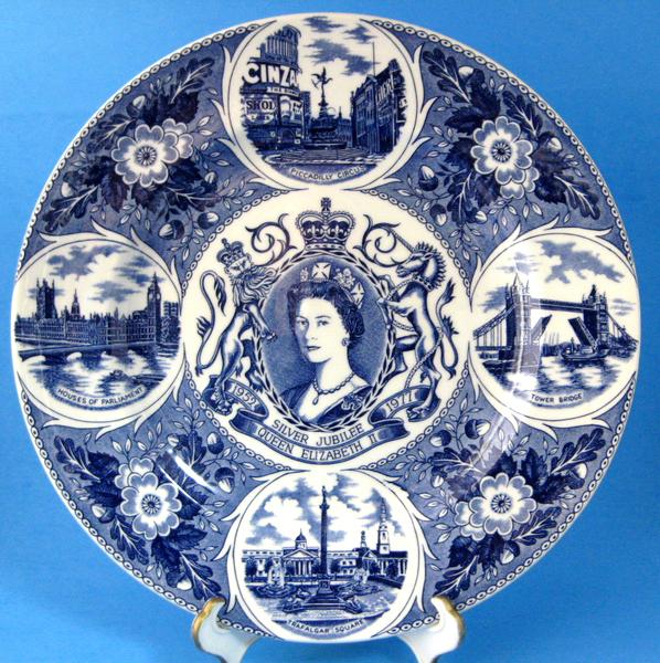 1977 Silver Jubilee Queen Elizabeth II Large Plate London Blue Transferware