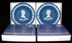 Wedgwood Dish Pair Queen Elizabeth II And Philip Jasper Silver Jubilee 1977 Dark Blue Boxed