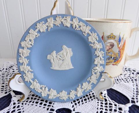 Wedgwood Blue Jasper Jasperware Dish Cupid As Oracle 1980 Small Plate Compotier