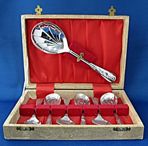 Vintage English Boxed Spoon Set 7 Berry Dessert Fancy Shell (Image1)