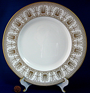 Wedgwood Lunch Plate Beresford Gold Elegant Gold And White (Image1)