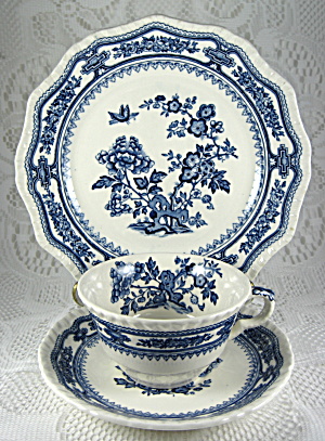 Masons Manchu Teacup Trio Blue Transferware Larger Plate (Image1)