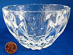 Signed Kosta Bowl Crystal Leaf Pattern Clear 3 Inches (Image1)