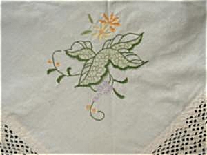Tablecloth Embroidered & Lace Netted Tea (Image2)