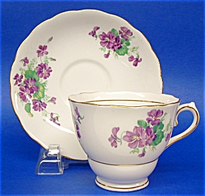 English Tea Cup & Saucer Violets (Image1)