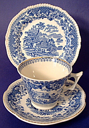 Teacup Trio Staffordshire Transferware Seaforth Wood 1880s (Image1)