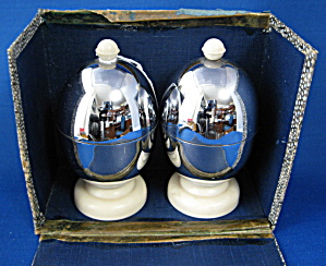 Chrome Eggcups With Lids Wool Liners Pair Boxed Vintage (Image1)
