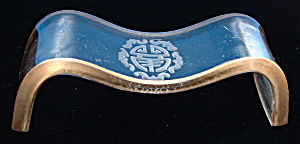 Knife Rest Curved Glass Ribbon Oriental Motif Gold Edge (Image1)