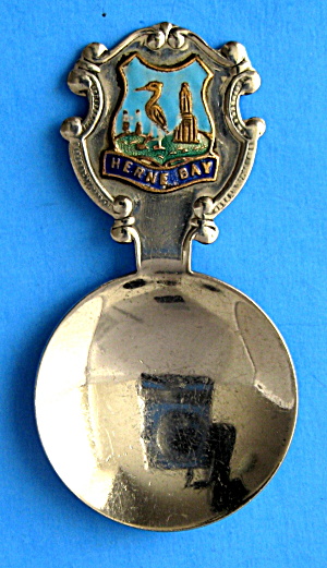Tea Caddy Spoon Herne Bay Tea Scoop Souvenir Enamel (Image1)