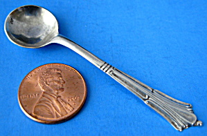 Hallmarked Sterling Silver Salt Spoon Birmingham UK 1901 Gothic  (Image1)