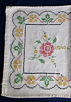Dresser Scarf Long Cross Stitch Flowers Linen Hand Made (Image1)