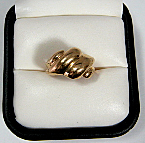 Knot Ring 14kt Gold Pinkie Ring American 1970s (Image1)