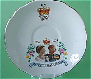 Elizabeth II Silver Jubilee 1977 Cup, Saucer (Image3)