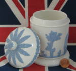 Click to view larger image of Wedgwood Queens Ware Box Cylinder Lidded Sacrifice Figures 1960s (Image6)