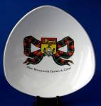 Click here to enlarge image and see more about item 1367aa: Pin Dish Tartan New Brunswick English Lord Nelson Crest