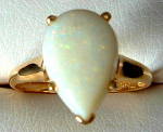 Ladies Ring 14kt White Opal Pear Shape Vintage Pretty