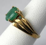 Emerald Ladies Ring Gold Genuine Modern Setting Retro