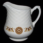 Creamer Wedgwood Gold Medallion Pitcher Cream Milk Jug