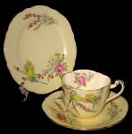 Click to view larger image of Paragon Princess Margaret Birth Teacup Trio Budgies (Image1)