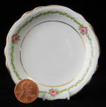 Click here to enlarge image and see more about item 8157: Butter Pat Antique English Rose Border Teabag Caddy