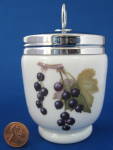 Click here to enlarge image and see more about item 8727a: Egg Coddler Royal Worcester Evesham Currants Large Double