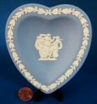Wedgwood Jasperware 3 Graces Spade Dish Blue And White Acorn Border